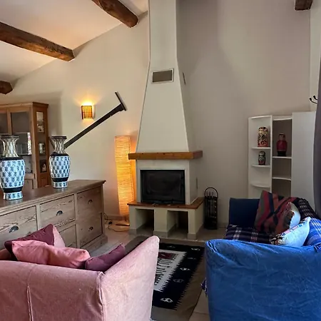 Domaine Mont Saint Juan Holiday home *